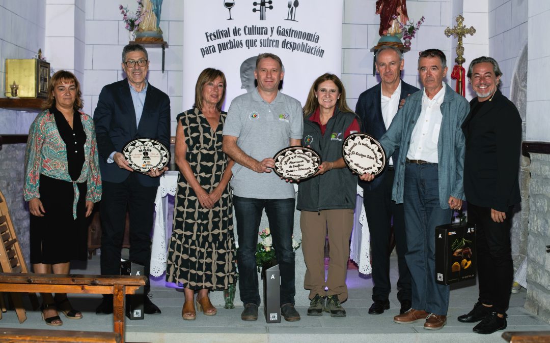 Numerosas autoridades asistieron a la sexta entrega de premios En clave de Aragón